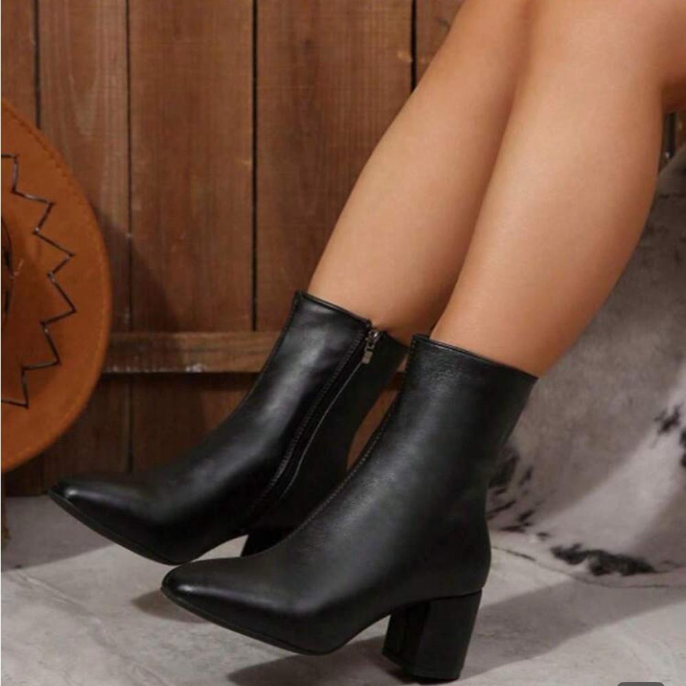 SHEIN Classic Black Heeled Boots
